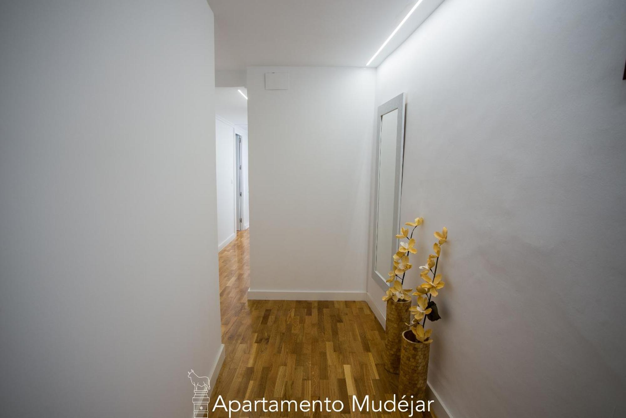 Apartamentos Plaza del Torico Teruel Habitación foto
