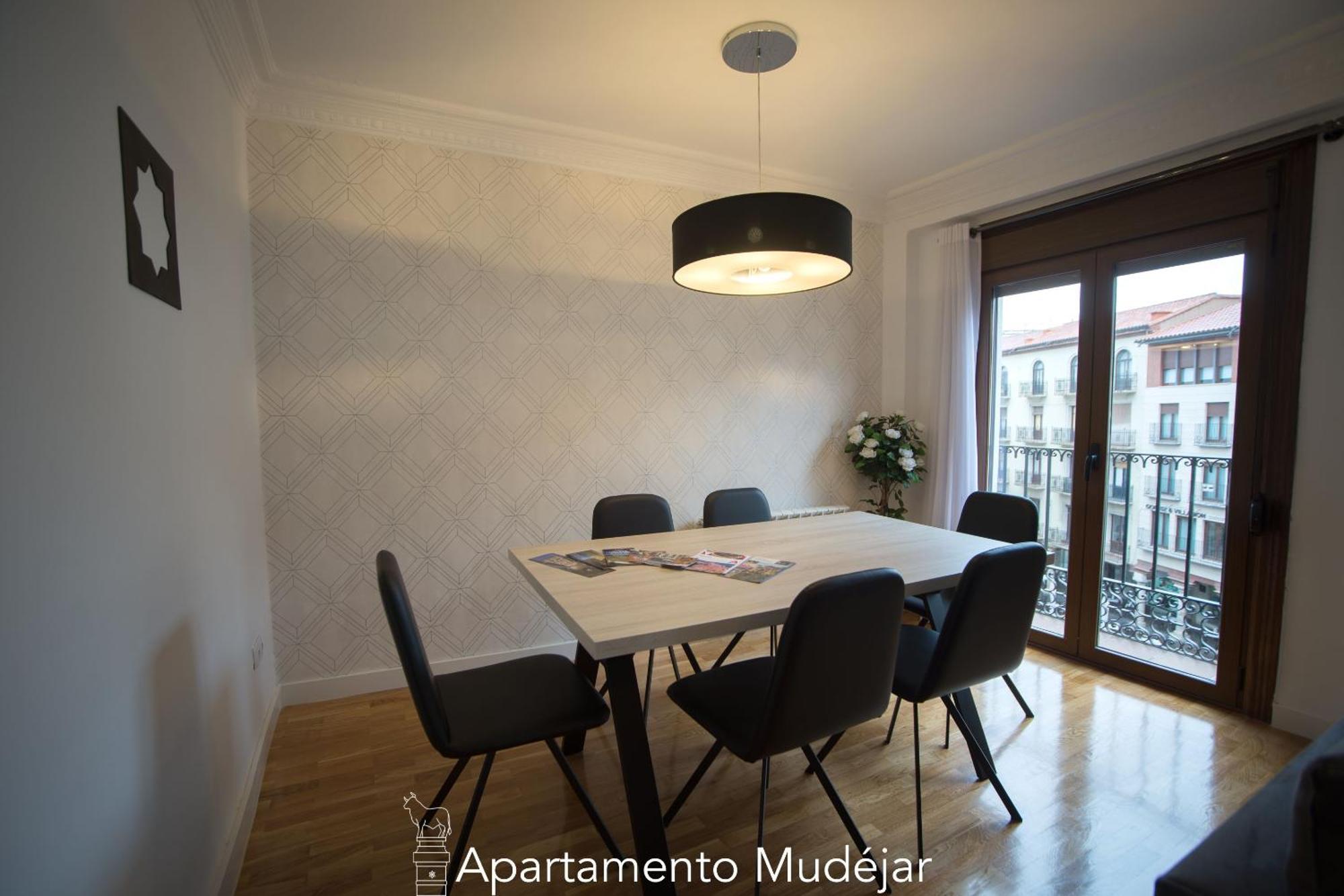 Apartamentos Plaza del Torico Teruel Habitación foto
